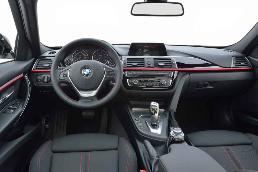  BMW 320d Touring EfficientDynamics Edition Sport Line 2015 года  (фото 20 из 28)